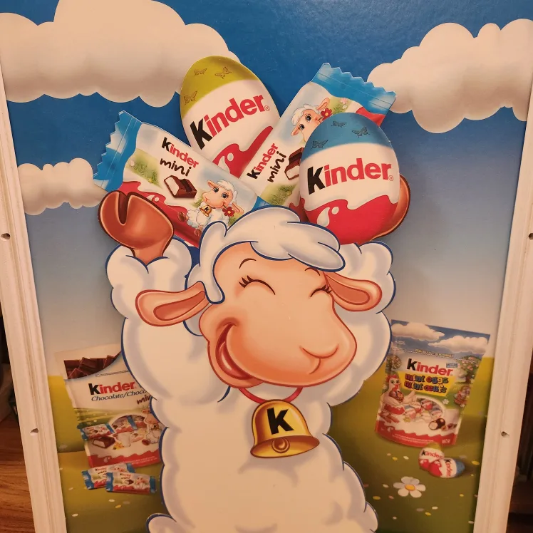 Kinder Sheep Cardboard Standee image indicator(2)