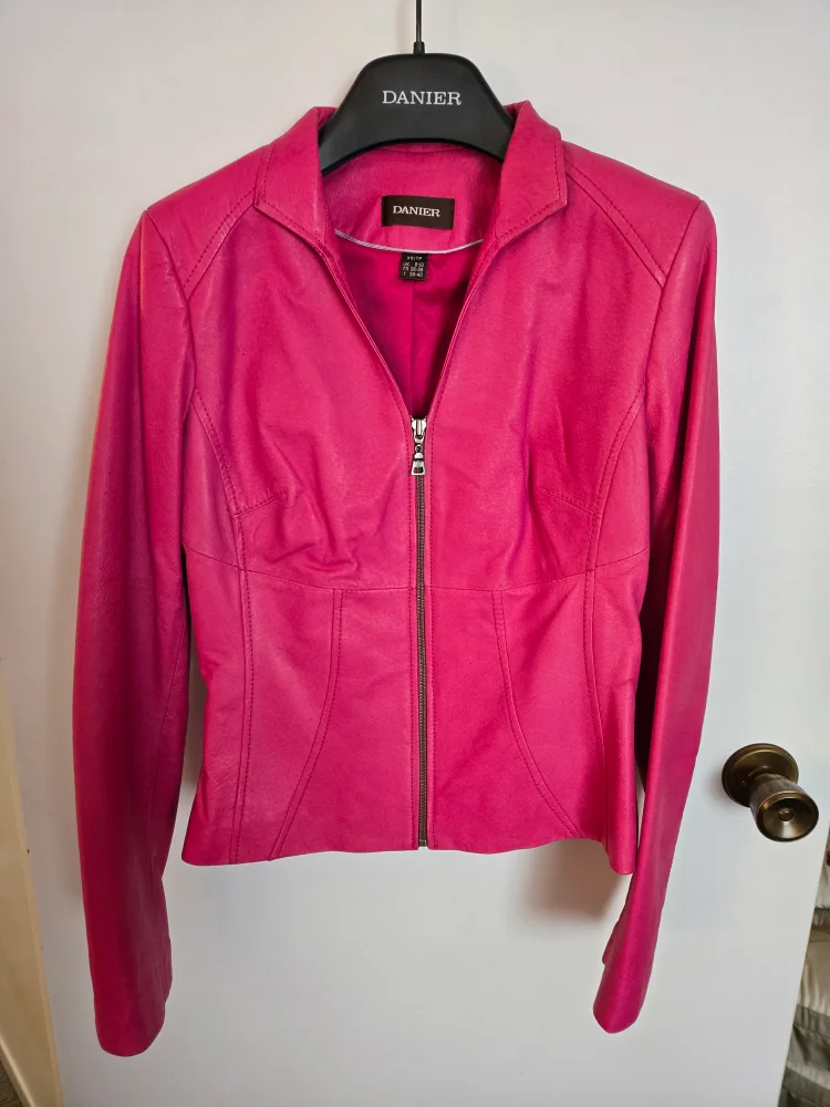 Danier Pink Leather Jacket - XS/TP image indicator(2)