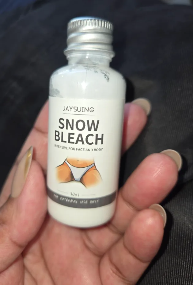 Snow Bleach - Intensive Whitening Cream for Face and Body✨️😌 image indicator(3)
