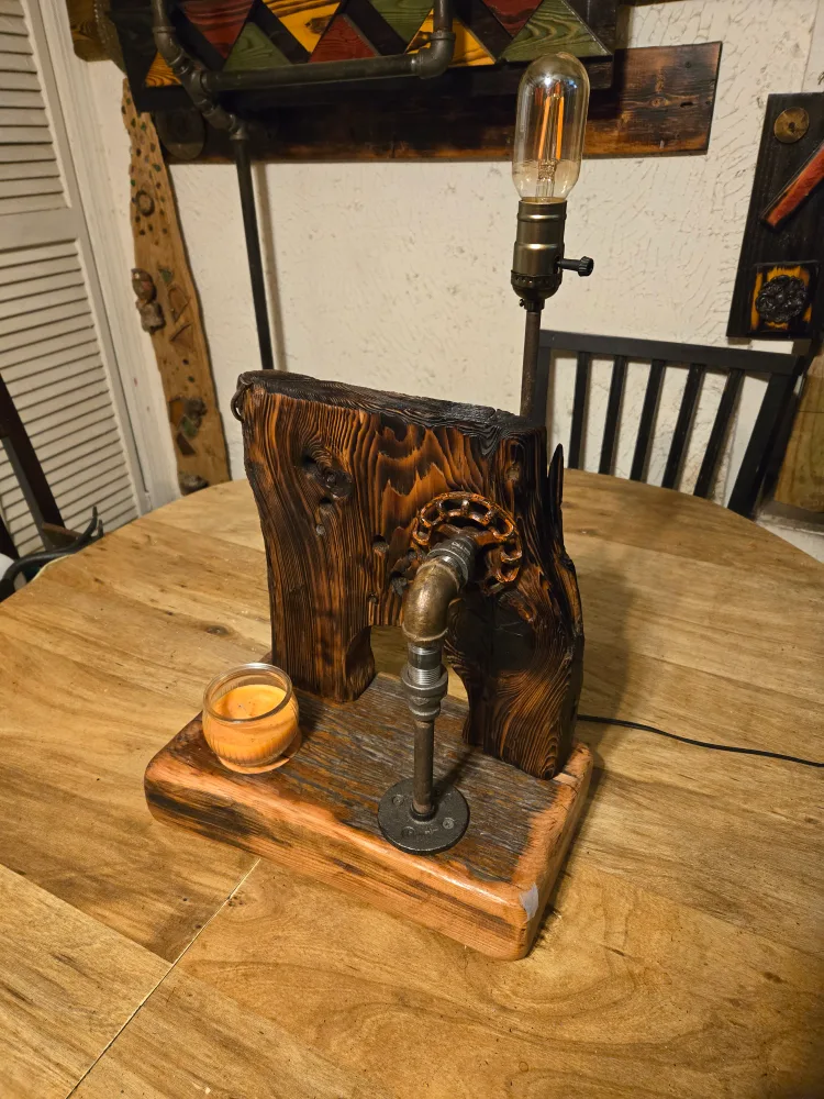 Rustic Reclaimed Wood and Pipe Desk Lamp image indicator(3)