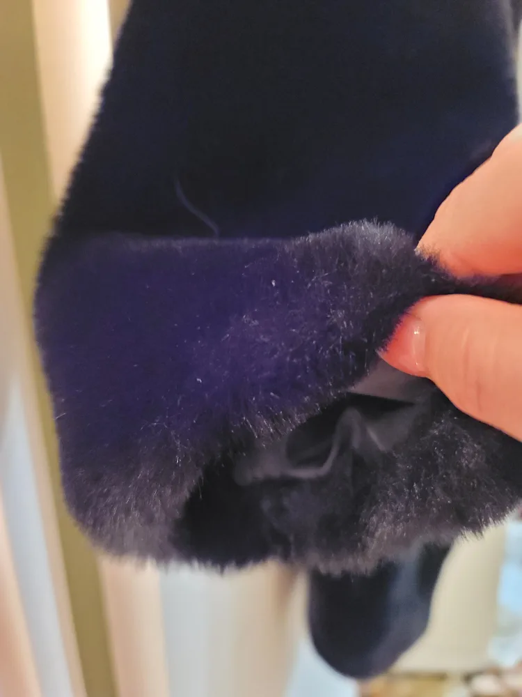 Gorgeous black faux fur coat image indicator(3)