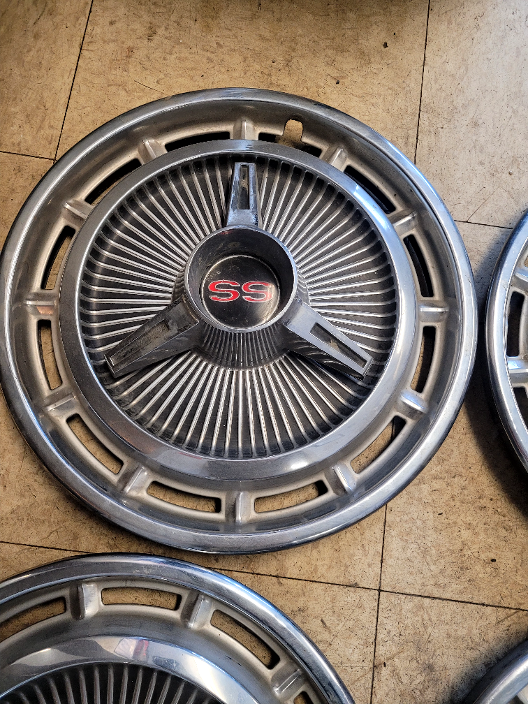 Set of Four Vintage Chevy SS Wheel Covers - photo 4