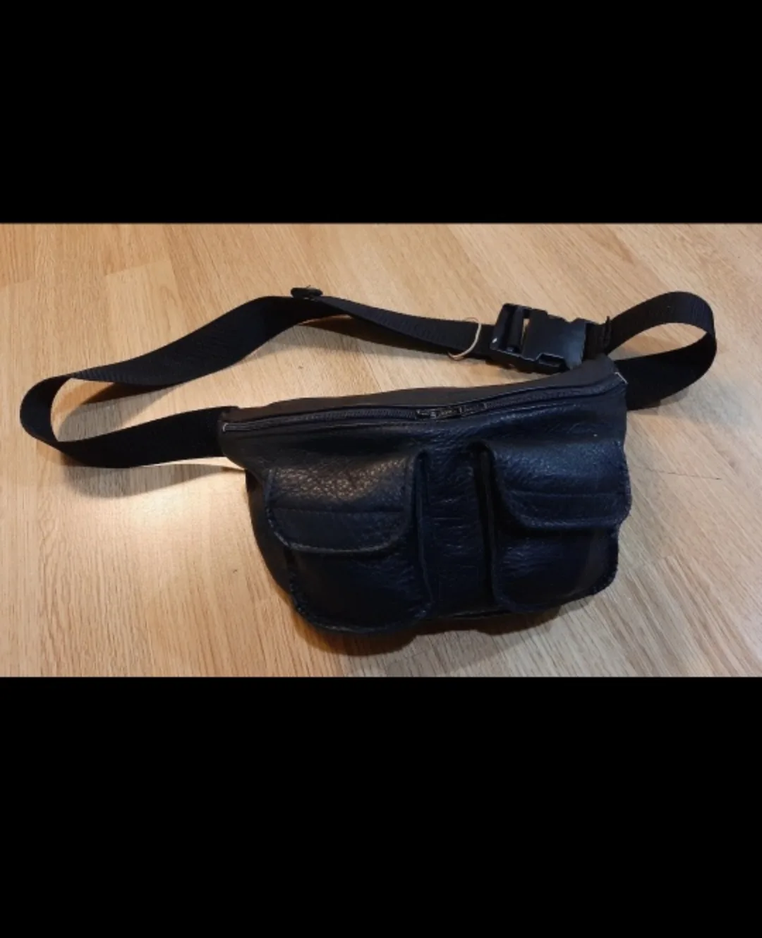 NEW.Black Cowhide Leather waist Pack.firm price image indicator(2)