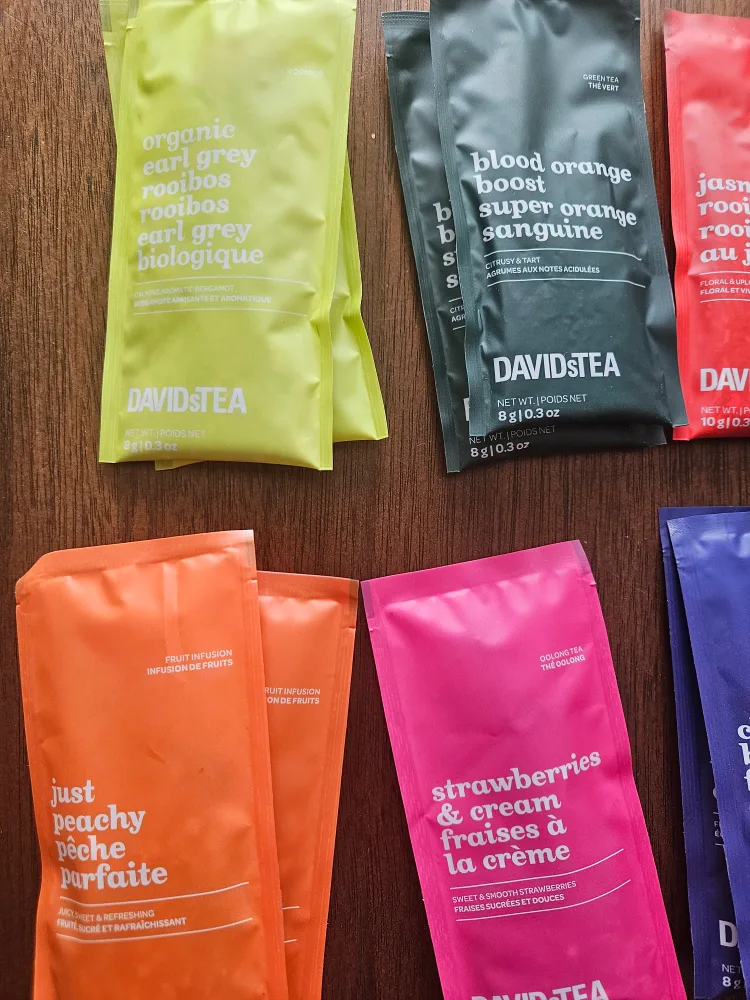 Variety Pack of DAVIDTEA Individual Tea Sachets image indicator(2)