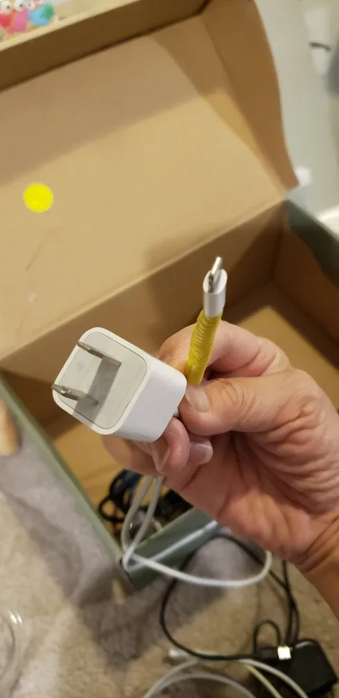 Charging Cables image indicator(6)