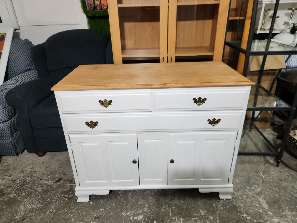 White Wooden Buffet Server - photo 2