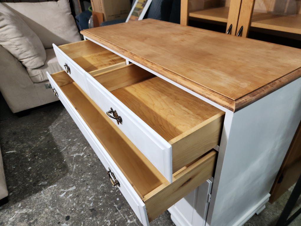 White Wooden Buffet Server - photo 5
