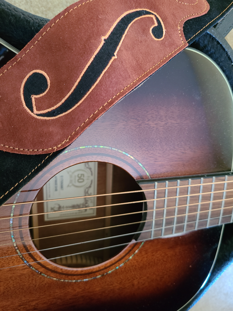 Alvarez guitar - photo 4