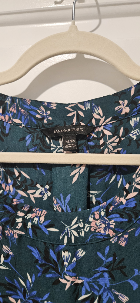 Banana Republic Women's Floral Blouse - Medium (fits Small too) - photo 4