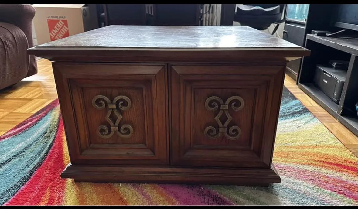 Vintage Wooden Coffee Table with Storage thumbnail