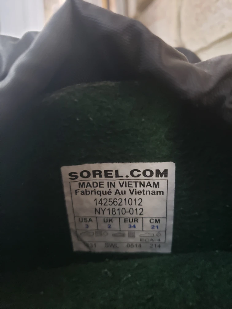 Sorel Kids' Winter Boots - Size 3 - photo 3