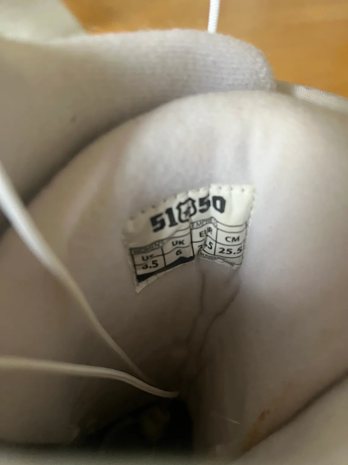 Ladies/ Girl's Snowboard with Bindings and boots image indicator(7)