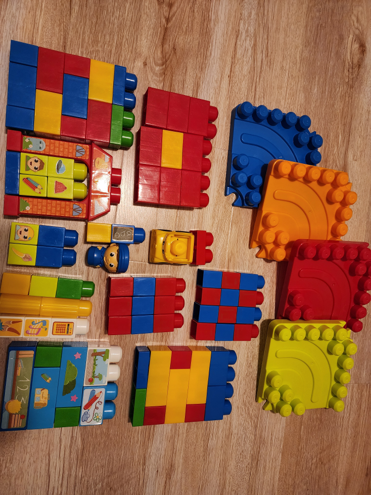 Mega Bloks Build & Learn Table - photo 4