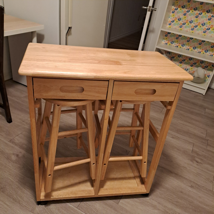 barely used kitchen table with one broken leg