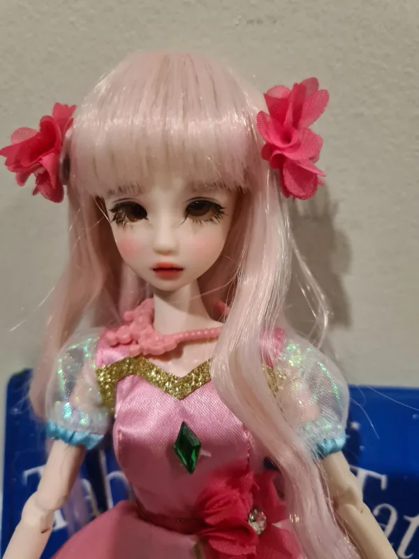 BUBBLEGUM PRINCESS BJD DOLL 1/6 - PINK HAIR AND GOLDEN EYES image indicator(4)