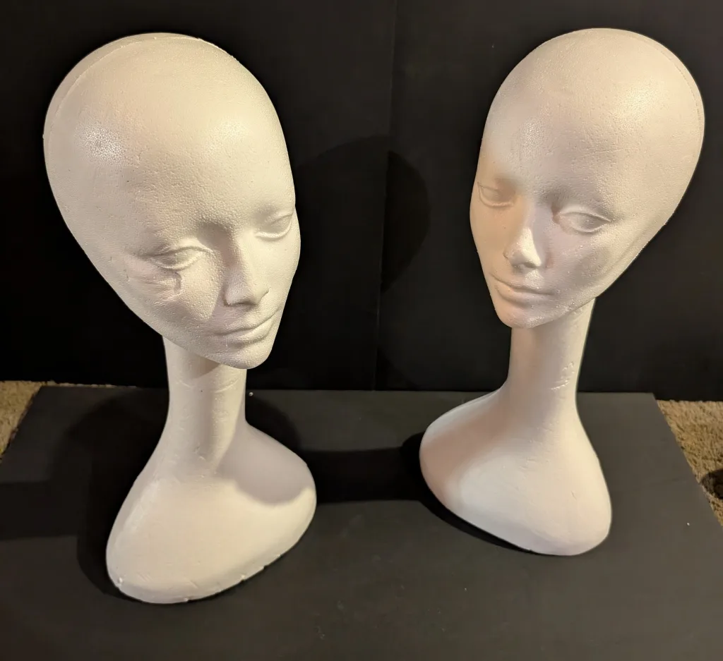 Lot of 8 Styrofoam Mannequin Heads (6 Regular & 2 Tall) image indicator(2)