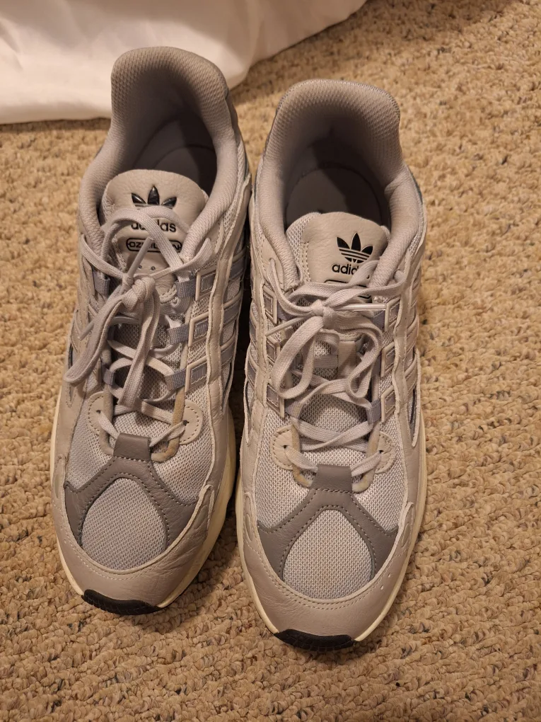 Adidas Running Shoes Size 13 image indicator(2)