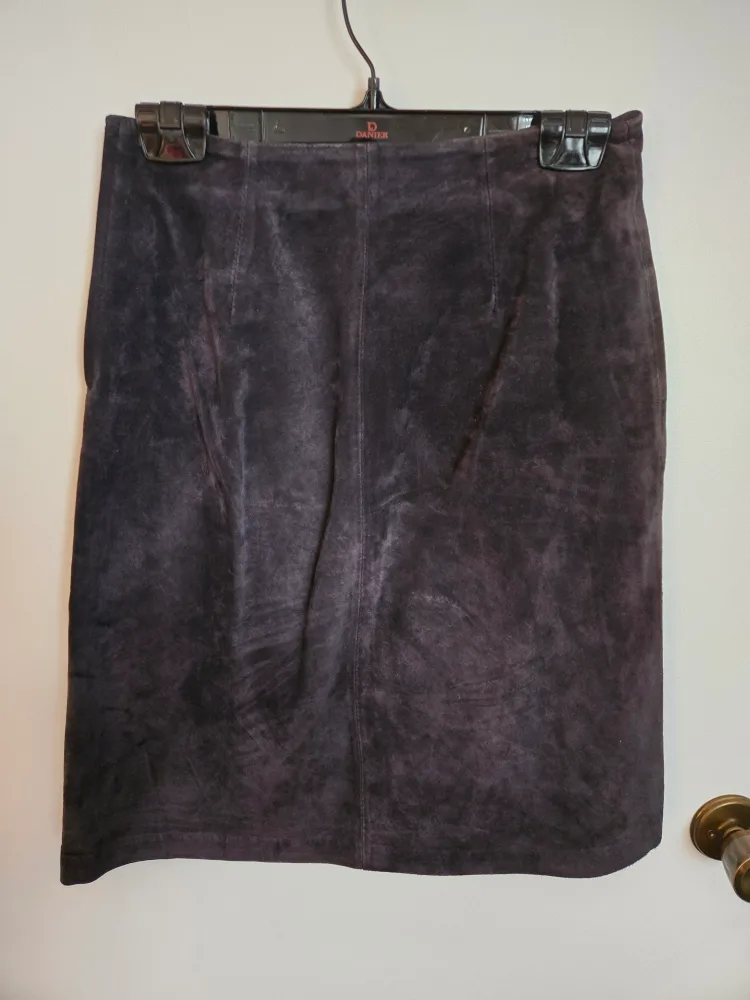 Danier Suede Jacket and skirt suit - Purple image indicator(7)