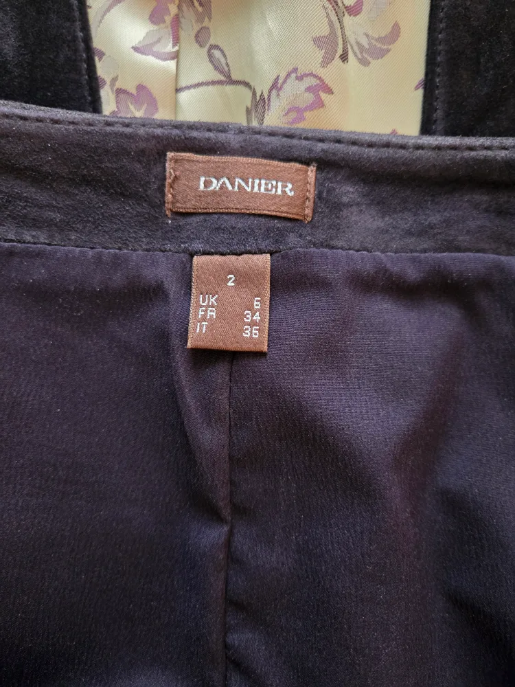 Danier Suede Jacket and skirt suit - Purple image indicator(8)