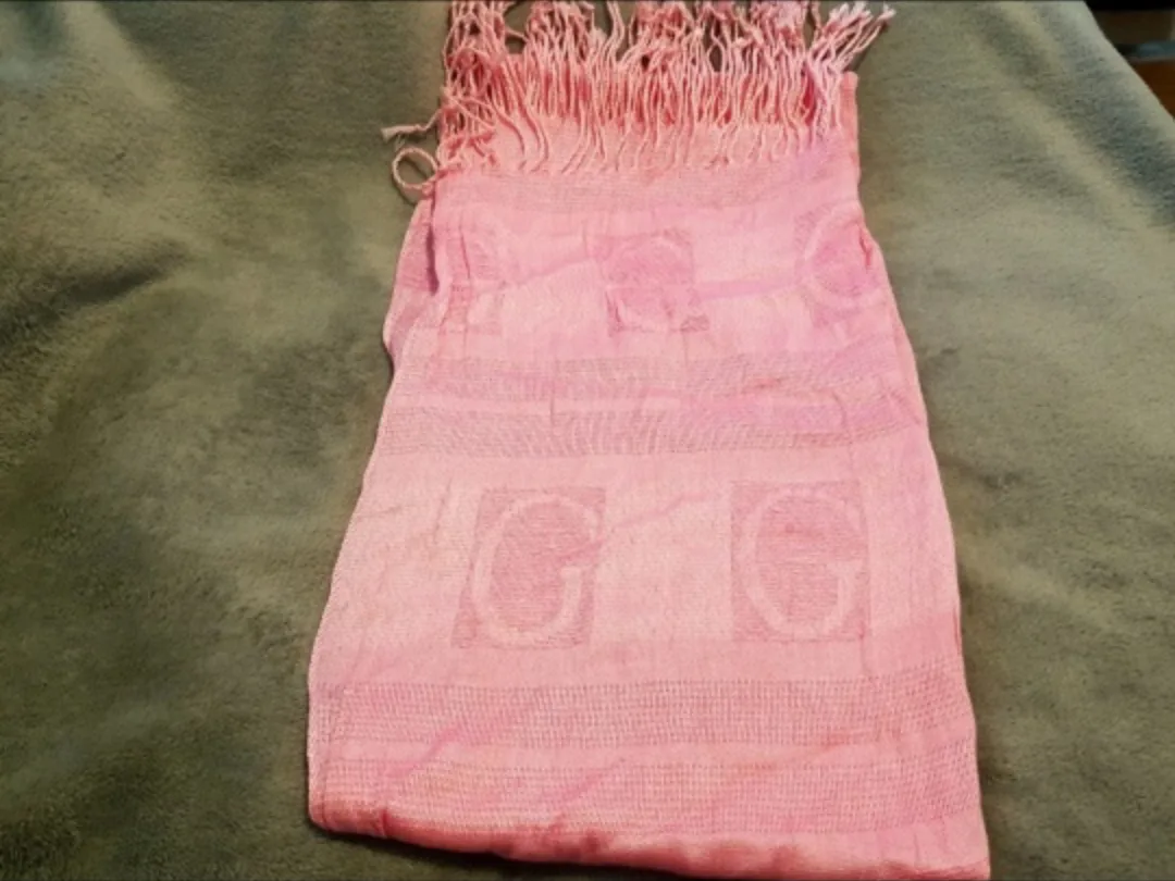 Light pink scarf image indicator(2)