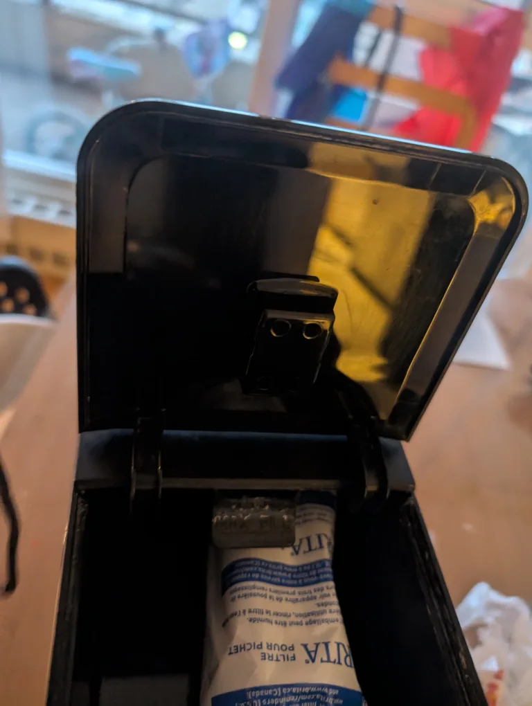 Brita water container and filter thumbnail