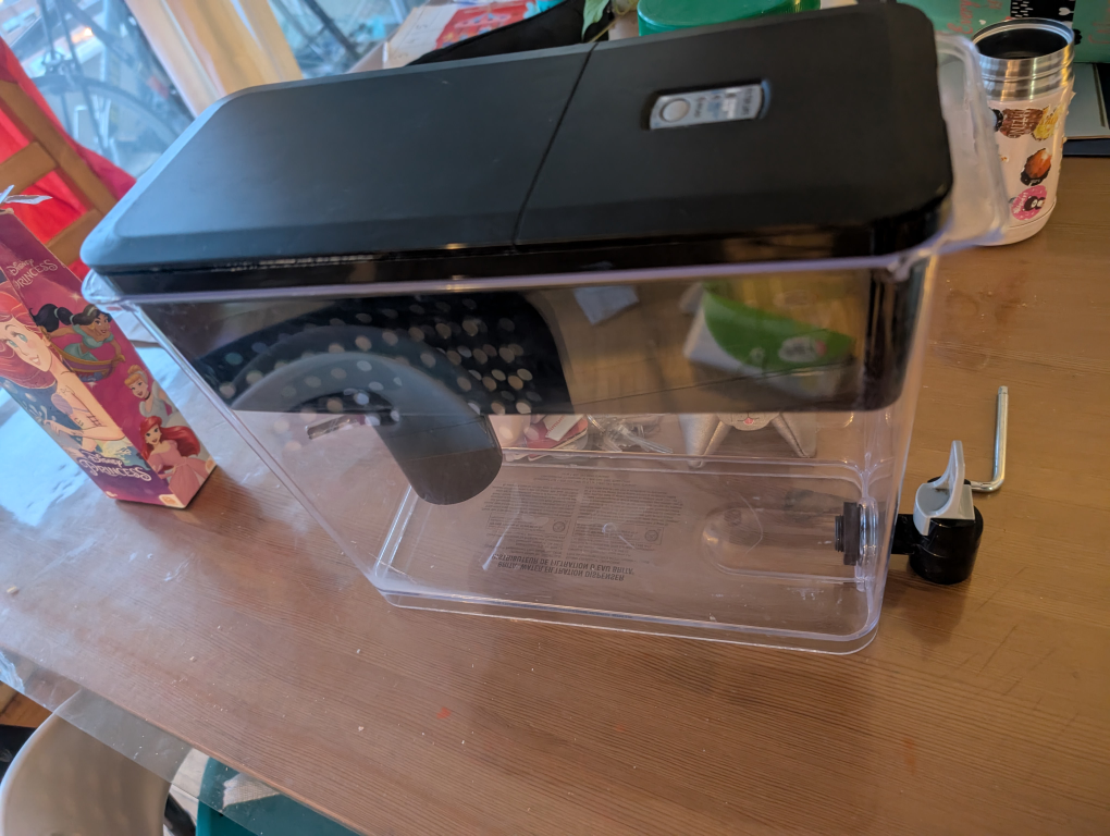 Brita water container and filter - photo 4