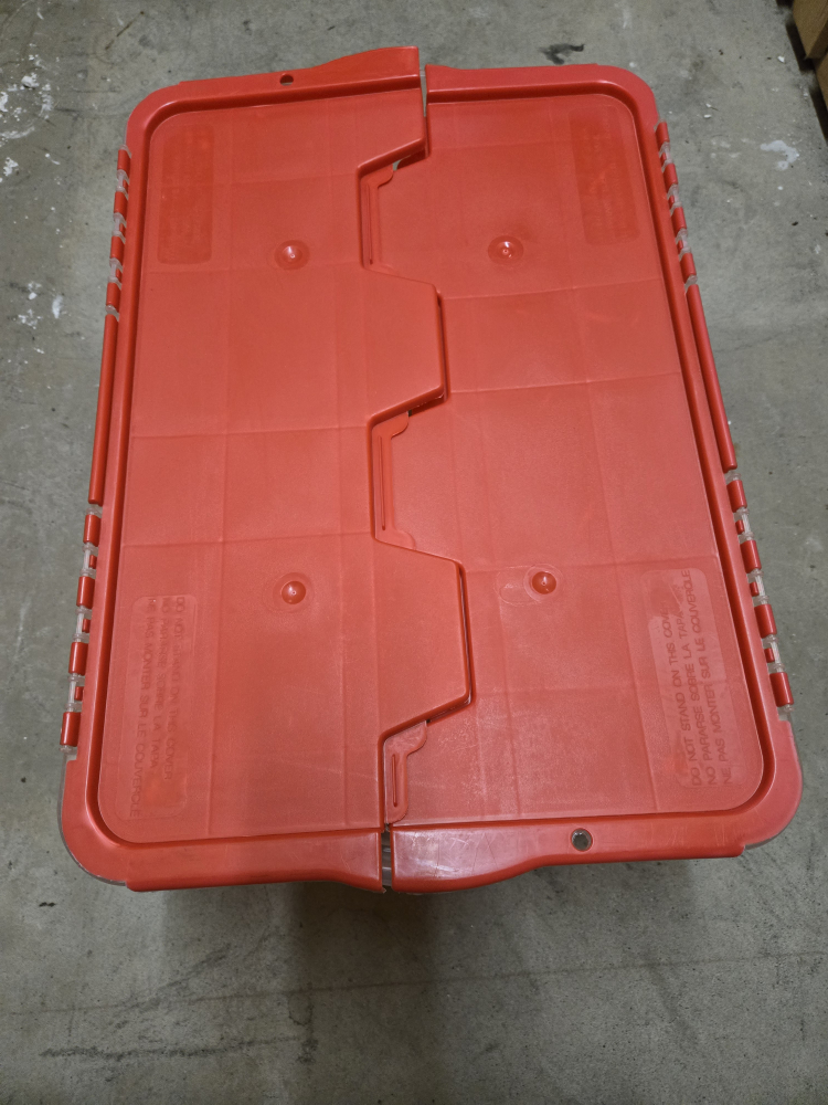 Nice and clean HDX 49L Flip top clear storage tote - photo 3