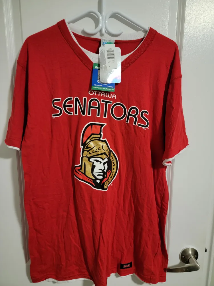 Ottawa Senators T-Shirt - Size Large thumbnail