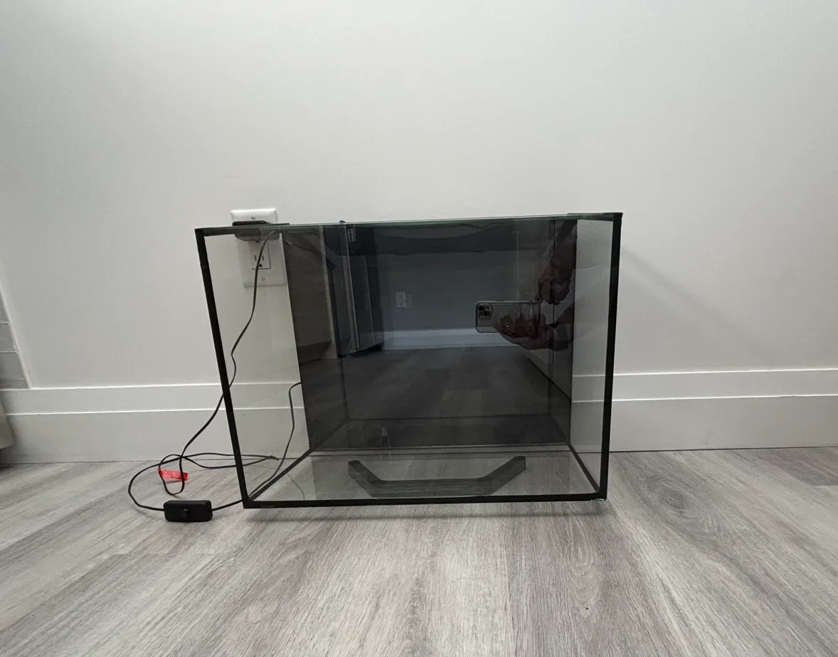 10 gallon fish tank + accessories image indicator(6)