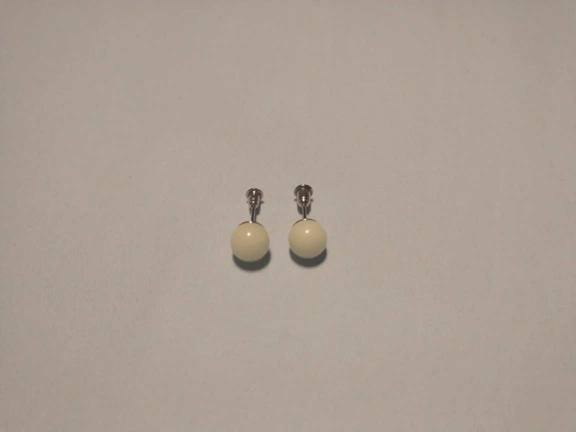 Glow in the dark .925 sterling silver earrings image indicator(2)