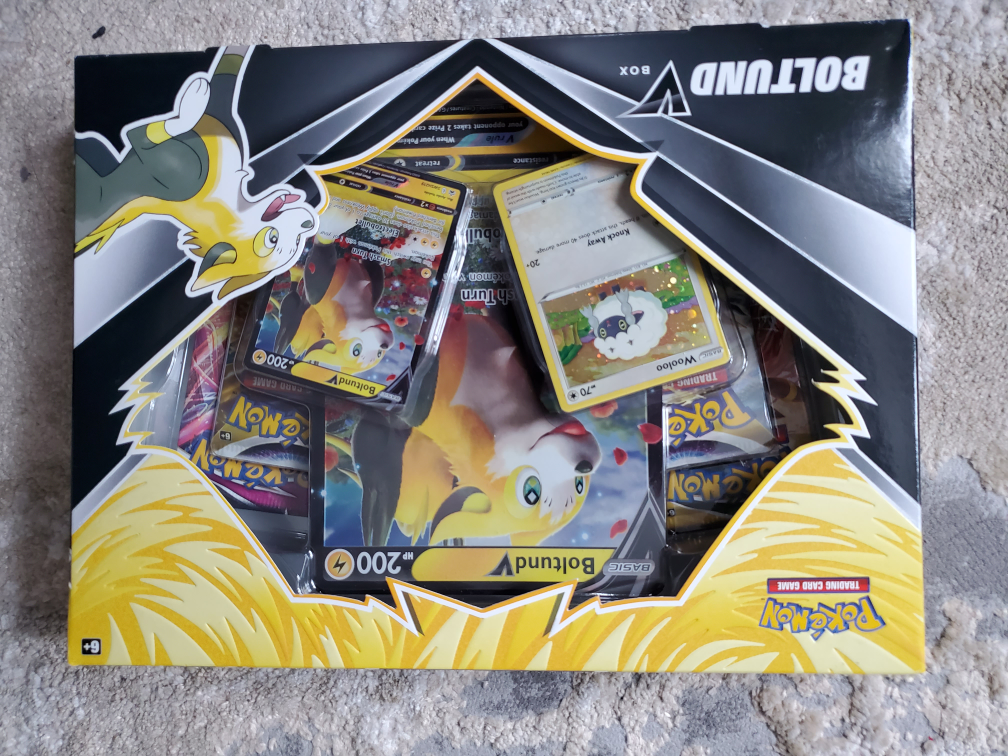 Pokemon Boltund V Box