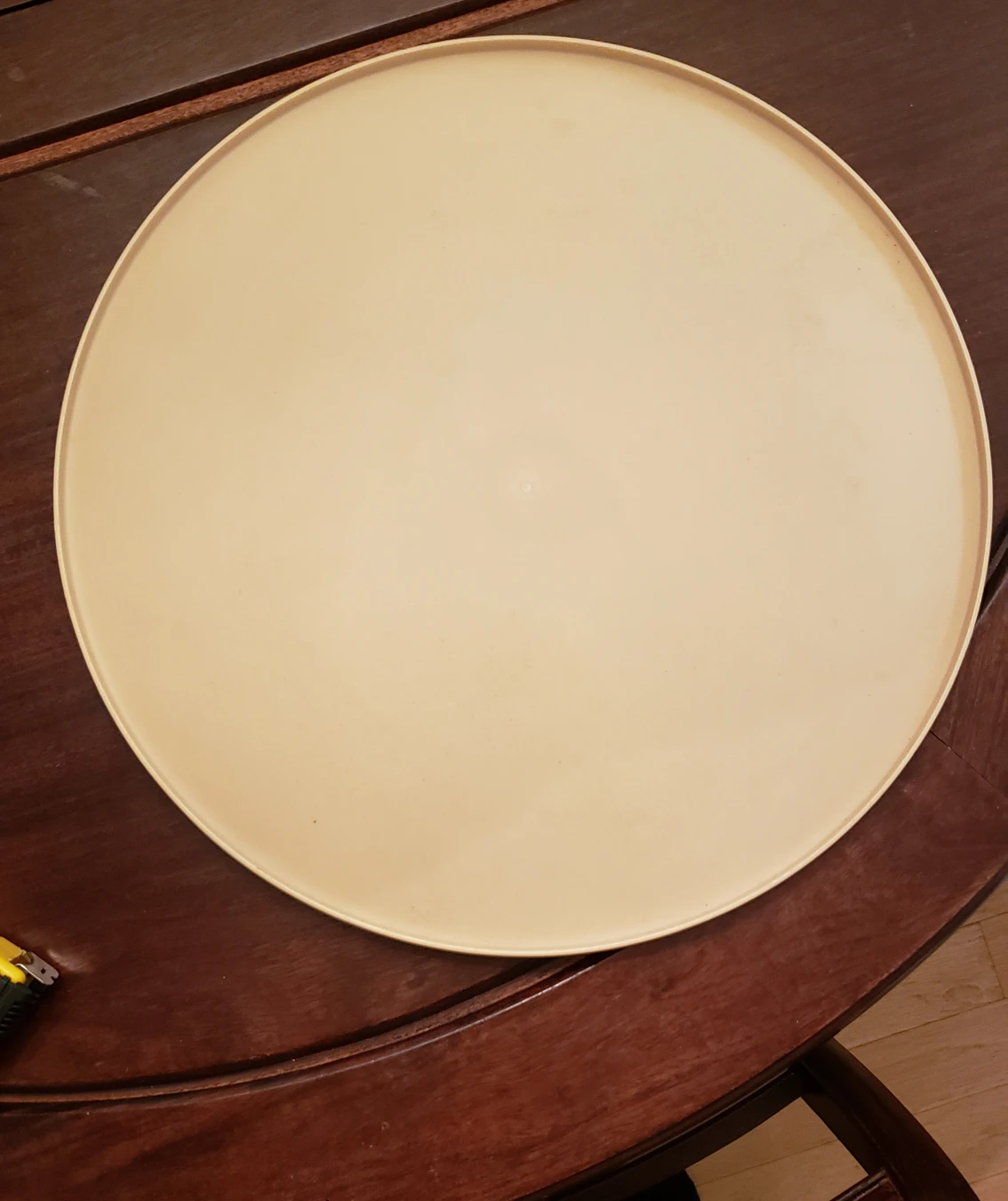 15¾” Rubbermaid plastic lazy susan