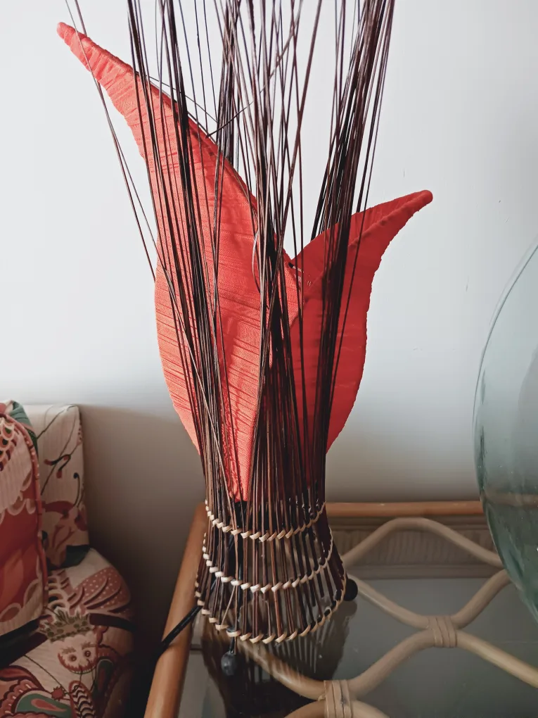 💗 Romantic Red Tulip Bamboo Table Lamp image indicator(4)