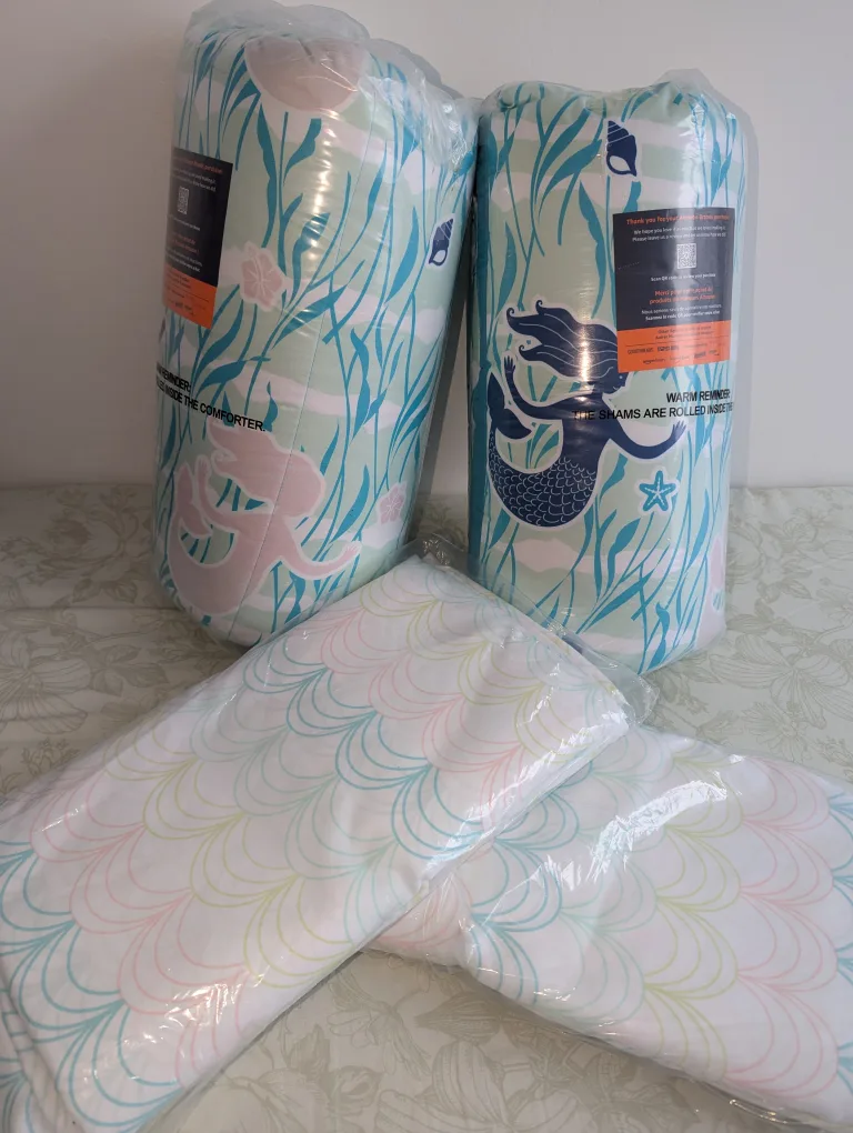 Amazon Basics Mermaid Bedding Set image indicator(2)