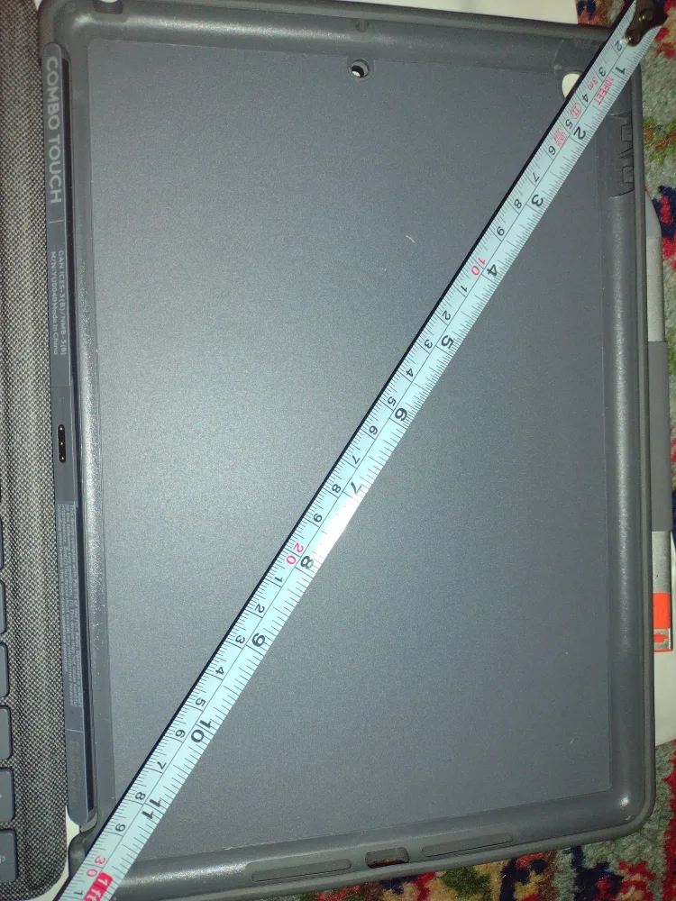 Logitech Combo Touch Keyboard Case for iPad 7/8/9 Gen image indicator(3)