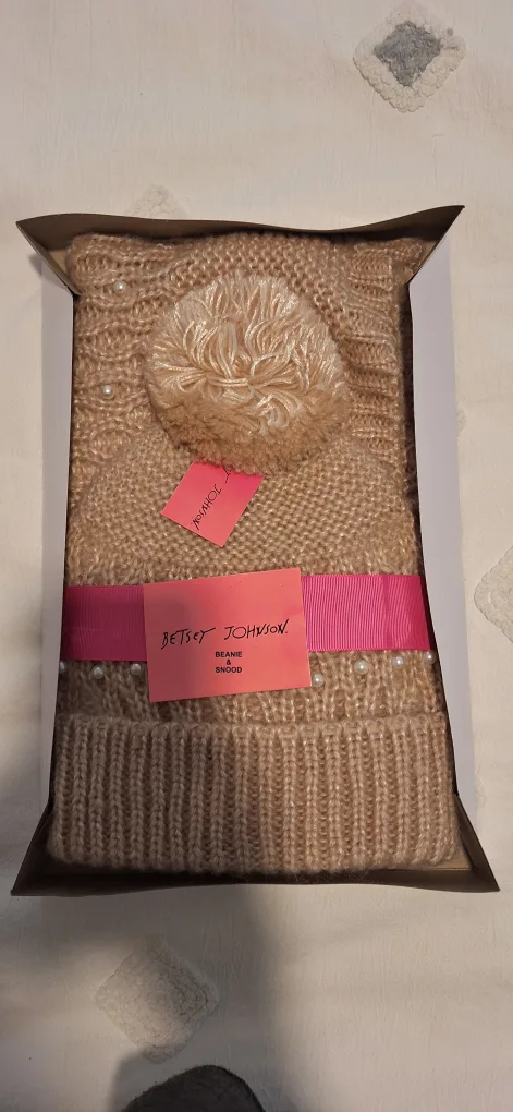 Betsey Johnson Beanie and Snood Set thumbnail