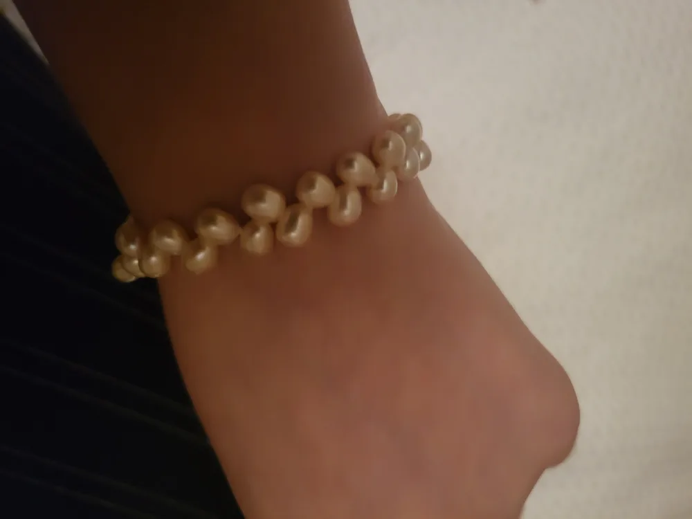 fresh water Pearl Bracelet with Gold Clasp image indicator(2)