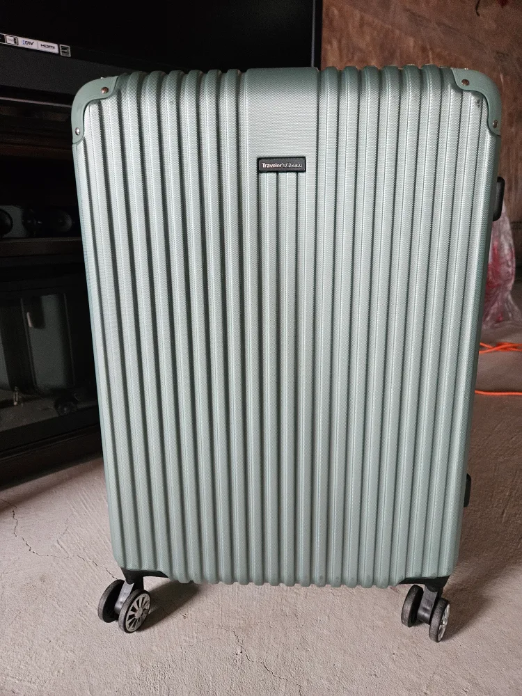 Almost new Luggage Large image indicator(2)