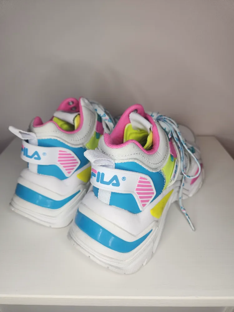 Fila Disruptor II Premium Sneakers - Women's Size 8.5 image indicator(5)