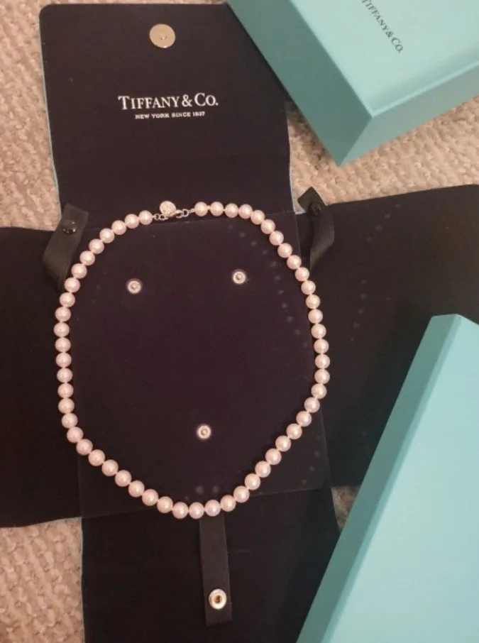 Tiffany & Co. Pearl Necklace image indicator(4)