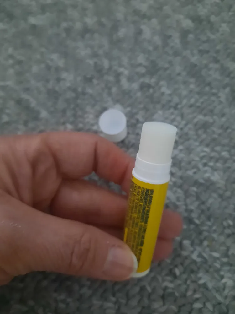 ChapStick Classic Lip Balm image indicator(2)