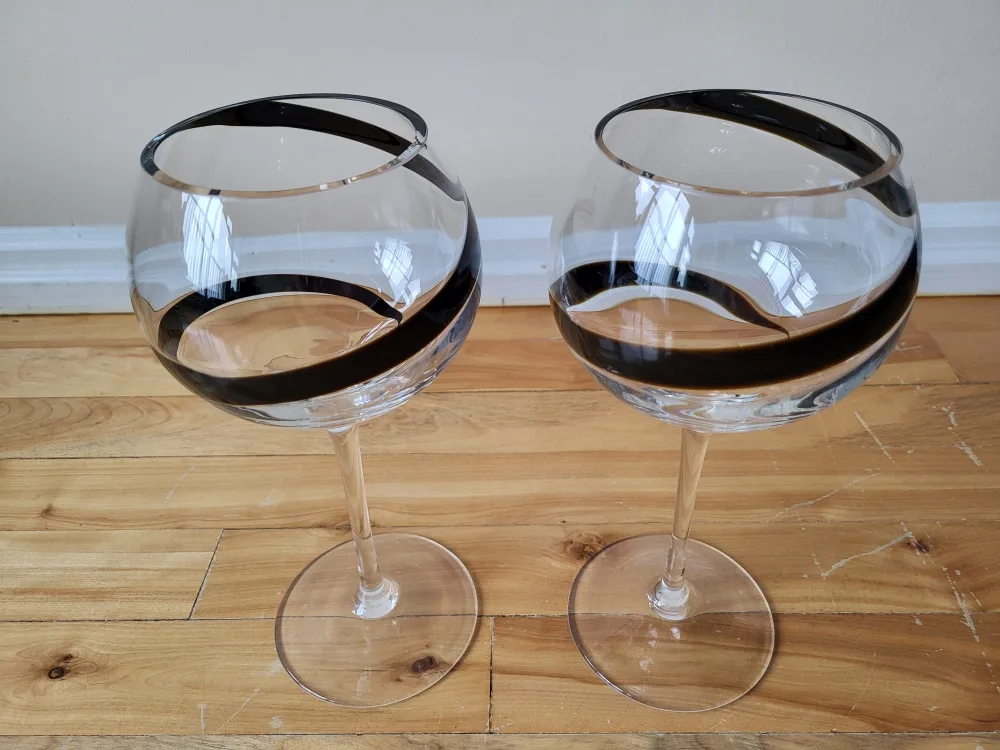 Pier 1 Swirl Balloon Wine Glasses (2) image indicator(3)
