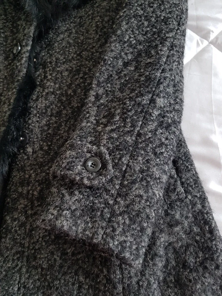 Women's Grey & Black Tweed Coat with Faux Fur Collar image indicator(5)