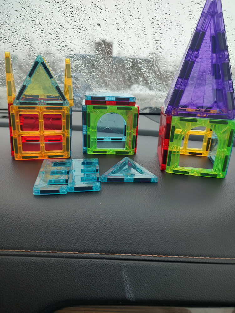 Magna-Tiles Building Blocks Set