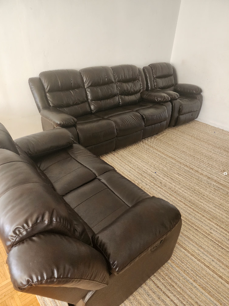 Brown Leather Reclining Sectional Sofa - photo 3