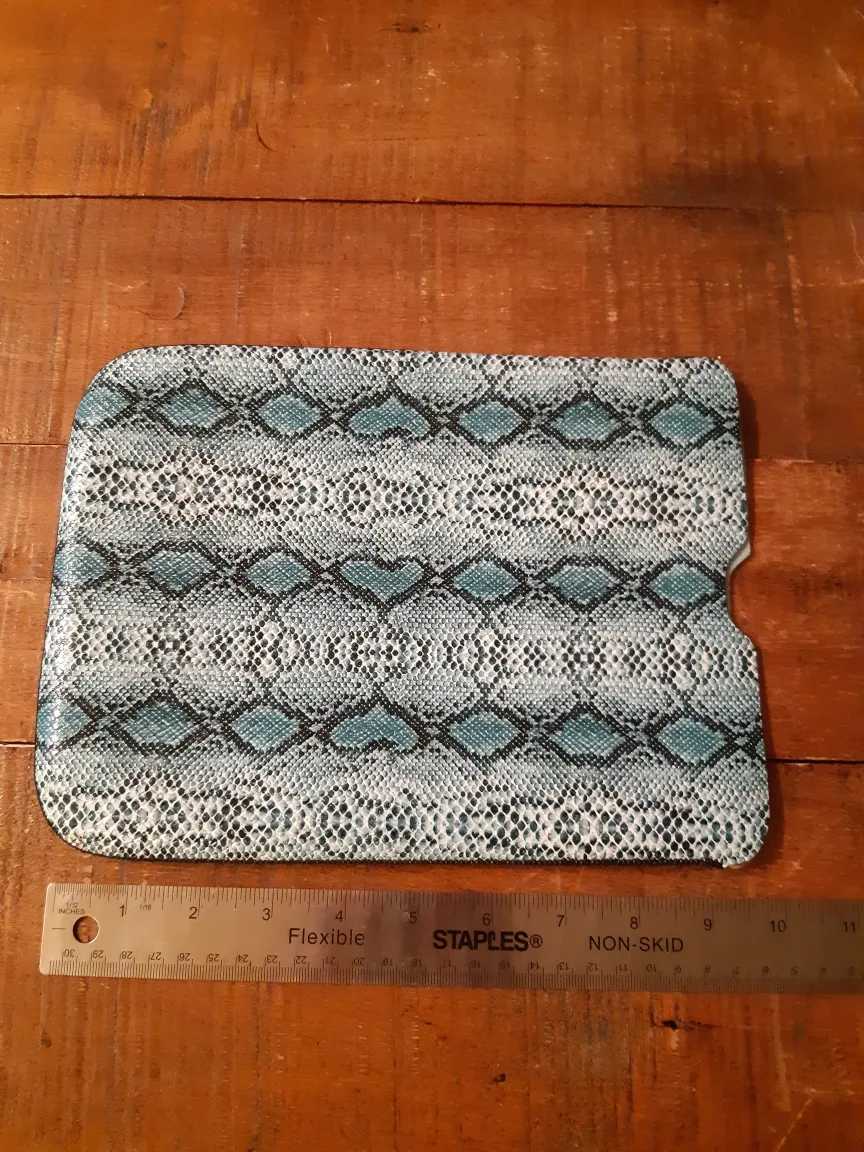 Aqua Snakeskin pattern iPad / tablet case / sleeve image indicator(3)