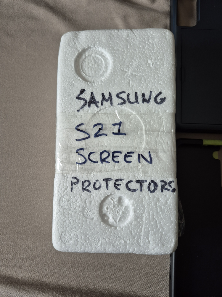 Samsung S21 Screen Protectors & Cases Bundle