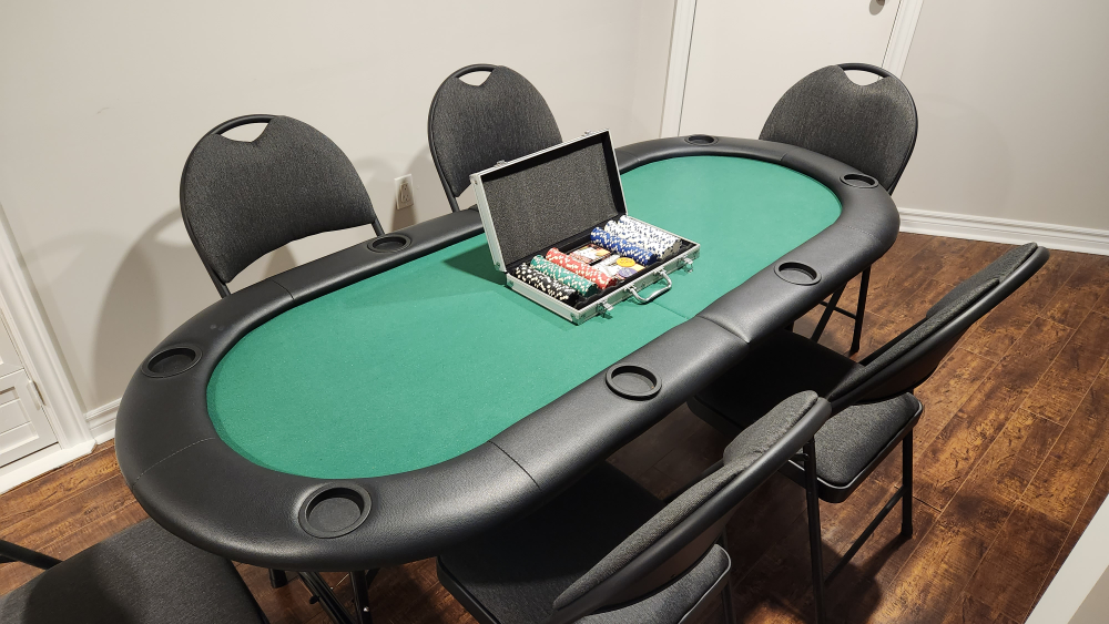 New 8 Person Foldable Poker Table