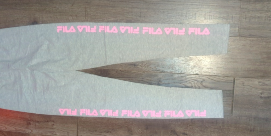 Fila Leggings Size X's grey with Fila in pink down the legs - photo 5