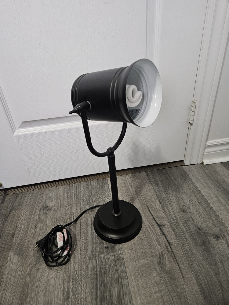 Black Metal Desk Lamp - photo 3